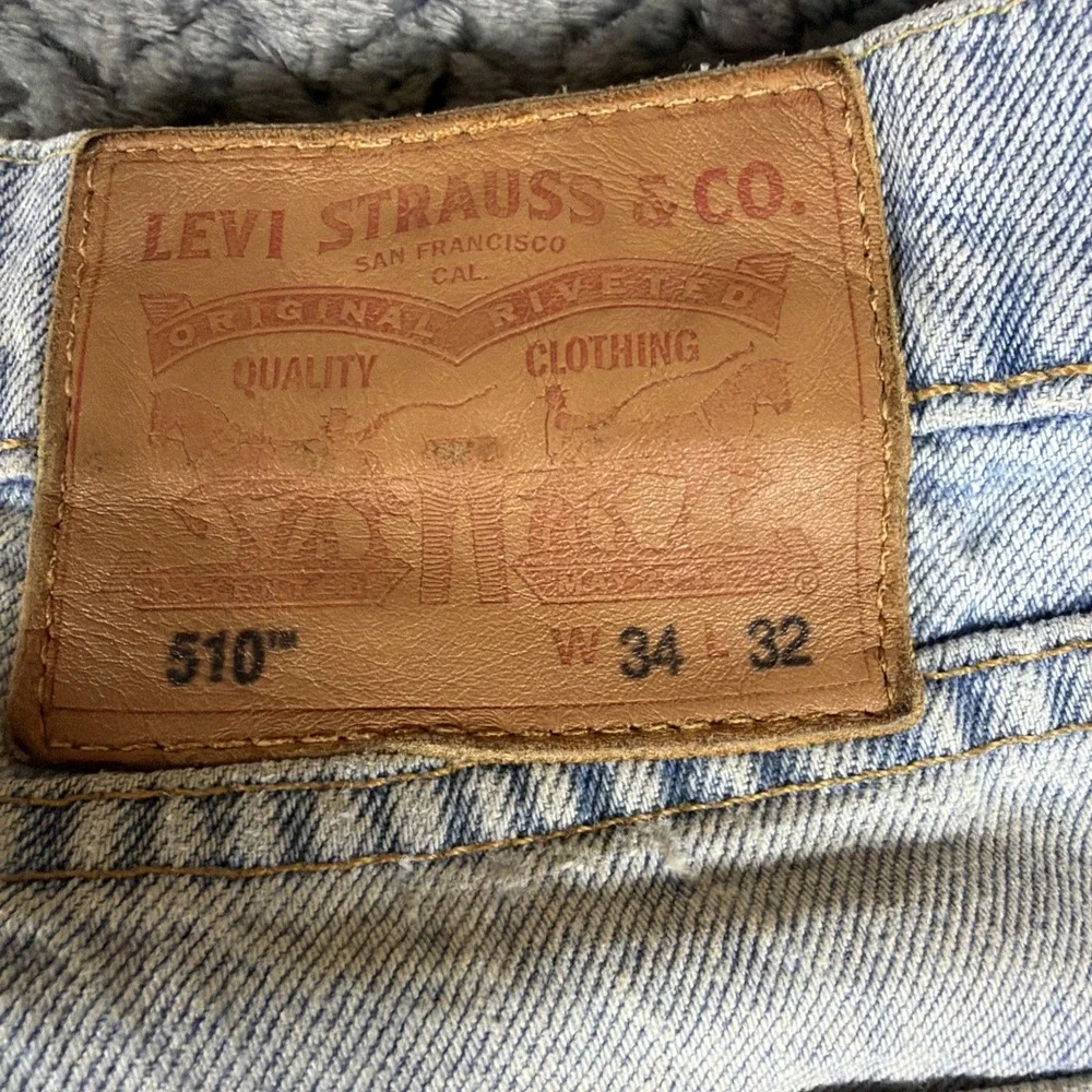 Levi's 510 Jeans Mens 34x32 Blue Light Wash Super Skinny Fit Straight Distressed